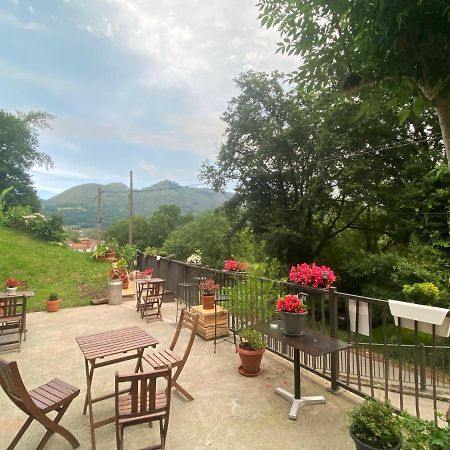 Alojamiento Rural Cosorios Hotel Cangas de Onis Exterior photo