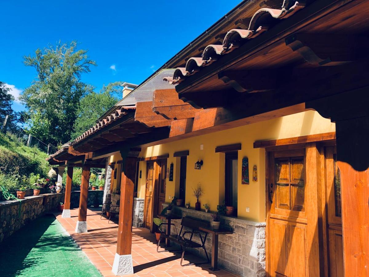 Alojamiento Rural Cosorios Hotel Cangas de Onis Exterior photo